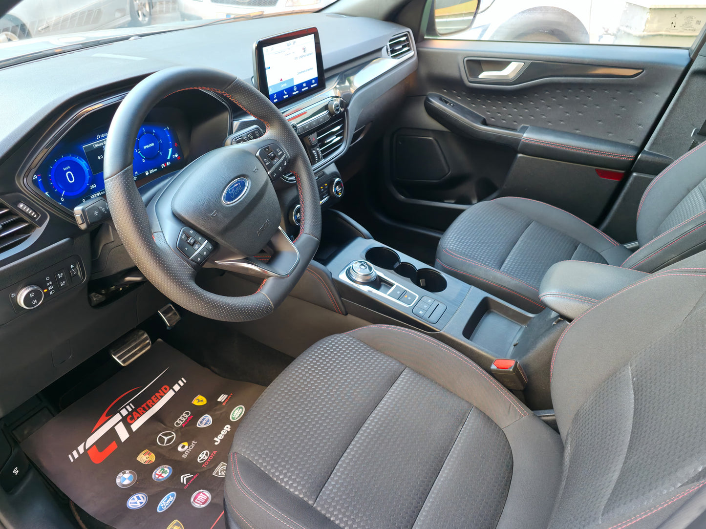Ford Kuga 1.5 EcoBlue 120 CV aut. 2WD ST-Line