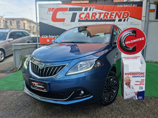 Lancia Ypsilon 1.0 FireFly 5 porte S&S Hybryd Gold